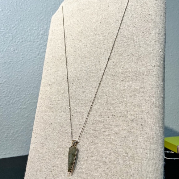 Stella & Dot Sommerville Stone Pendant in gold - Picture 1 of 4